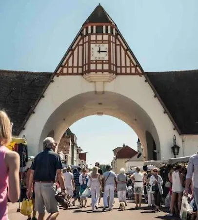 Bel En Bord De 勒图凯－巴黎普拉日